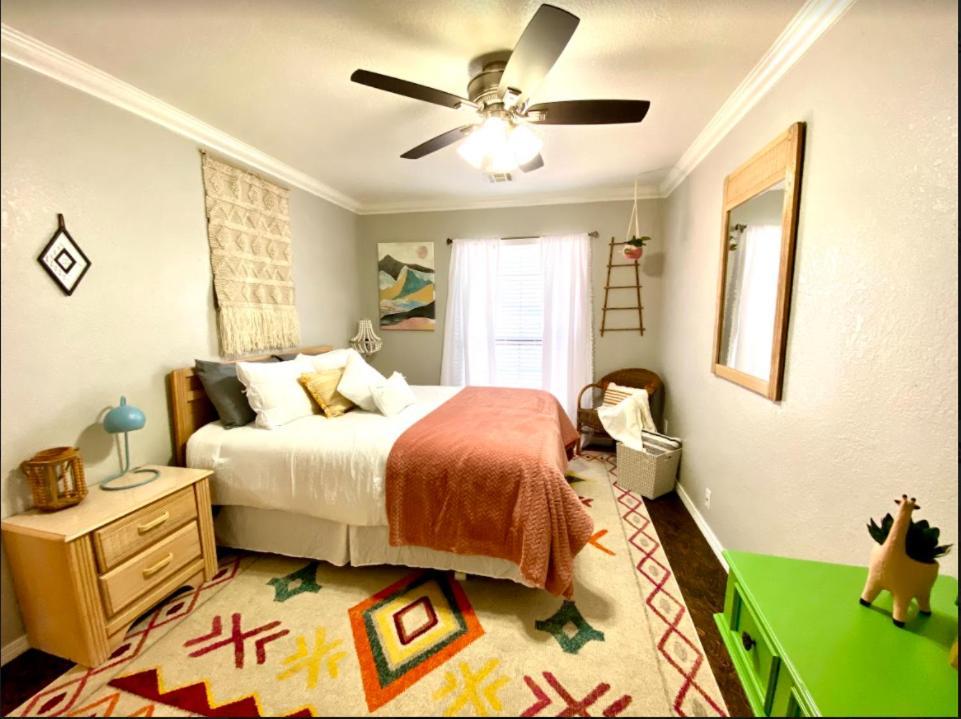 Private Bedroom Suite - Communal House Near Integris Oklahoma City Kültér fotó