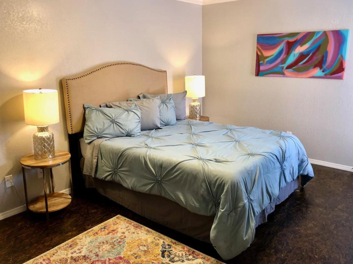 Private Bedroom Suite - Communal House Near Integris Oklahoma City Kültér fotó